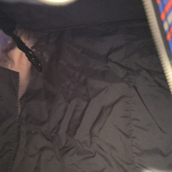 LIKE NEW LeSportsac Collette convertible duffle/crossbody - Picture 8 of 12